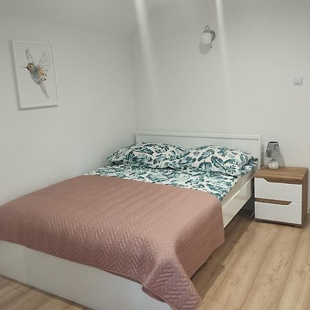 Domek Pod Sosnami Krasnobród Exterior foto
